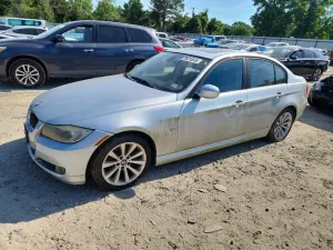 BMW 3 Series 3.0L 6 2011
