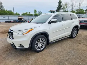 Toyota Highlander 3.5L 6 2015