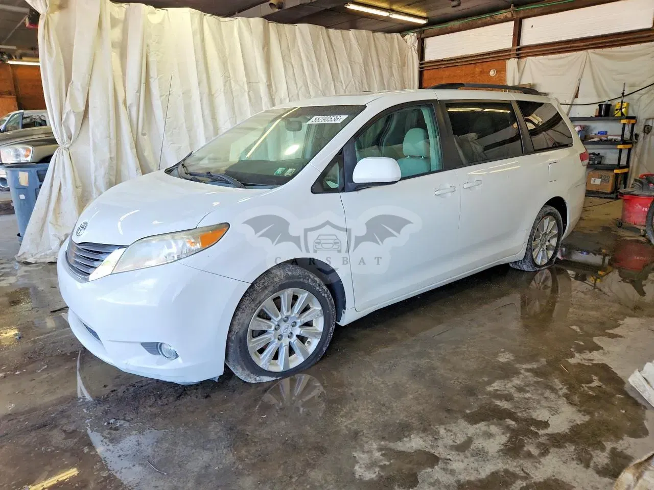Toyota Sienna 3.5L 6 2012