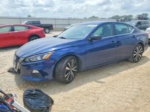 Nissan Altima 2.5L 4 2021