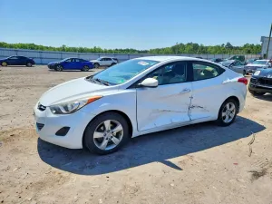 Hyundai Elantra 1.8L 4 2013