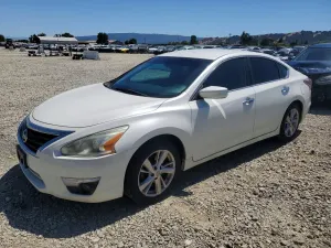 Nissan Altima 2.5L 4 2015