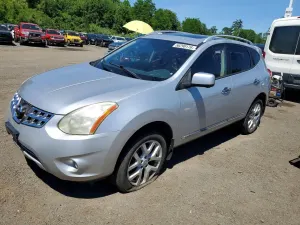 Nissan Rogue 2.5L 4 2013