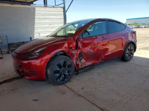 Tesla Model Y 2025