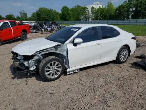 Toyota Camry 2.5L 4 2021
