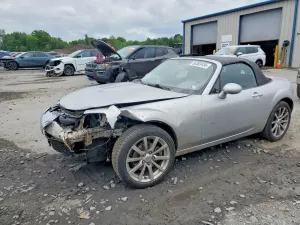 Mazda MX-5 (Miata) 2.0L 4 2007