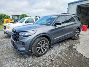 Ford Explorer 2.3L 4 2025