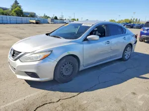 Nissan Altima 2.5L 4 2018