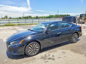 Nissan Altima 2.5L 4 2025