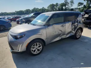 Kia Soul 2.0L 4 2025