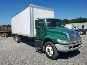 International DuraStar / 4000 7.6L 6 2006