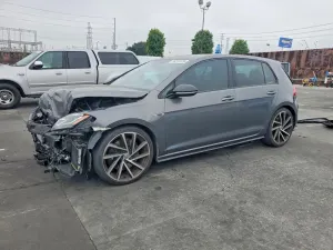 Volkswagen Golf 2L 4 2018