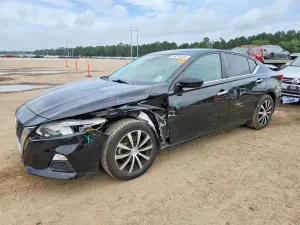Nissan Altima 2.5L 4 2020