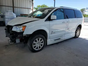 Chrysler Town & Country TOURING 3.6L 6 2015