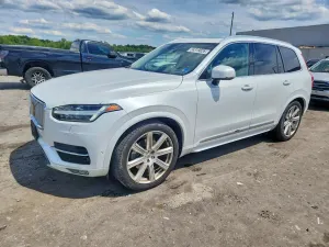 Volvo XC90 2.0L 4 2017