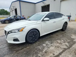Nissan Altima 2.5L 4 2020