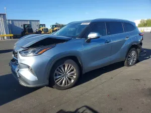 Toyota Highlander 3.5L 6 2022