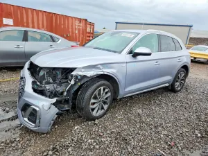 Audi Q5 2.0L 4 2022