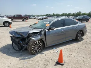 Volkswagen Passat LIMITED EDITION 2.0L 4 2022