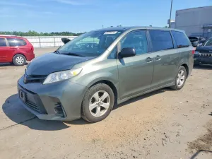 Toyota Sienna 3.5L 6 2019