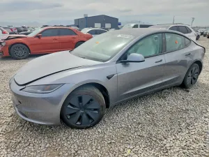 Tesla Model 3 2025