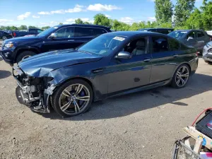 BMW M5 4.4L 8 2013