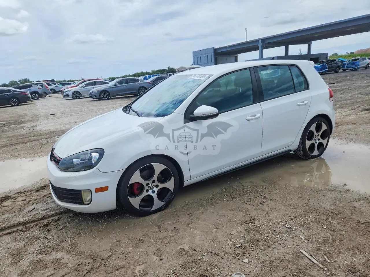 Volkswagen Golf 2.0L 4 2013