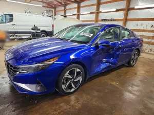Hyundai Elantra 2.0L 4 2023