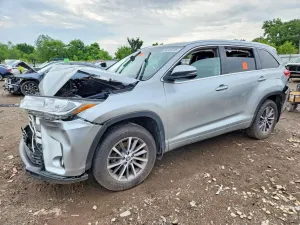 Toyota Highlander 3.5L 6 2018