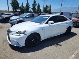 Lexus IS 2.5L 6 2015