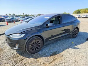 Tesla Model X 2018