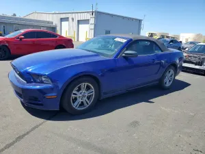 Ford Mustang 3.7L 6 2013