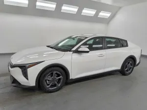 Kia K4 2.0L 4 2026
