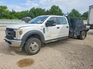 Ford F550 6.7L 8 2019