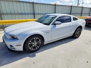 Ford Mustang 3.7L 6 2014