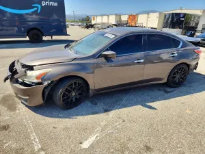Nissan Altima 2.5L 4 2015