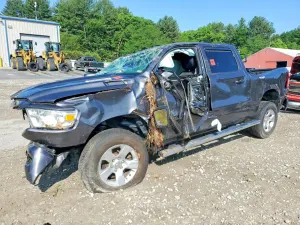 RAM 1500 5.7L 8 2019