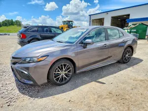 Toyota Camry 2.5L 4 2023