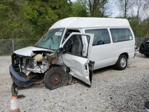 Ford Econoline E150 VAN 4.6L 8 2013