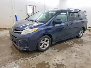 Toyota Sienna 3.5L 6 2018