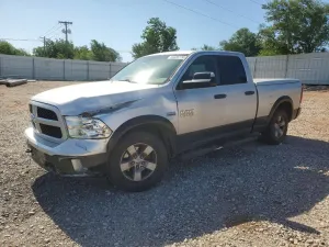 RAM 1500 5.7L 8 2015