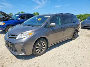 Toyota Sienna 3.5L 6 2020