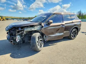 Mitsubishi Outlander 2.5L 4 2023