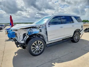 GMC Yukon 6.2L 8 2025
