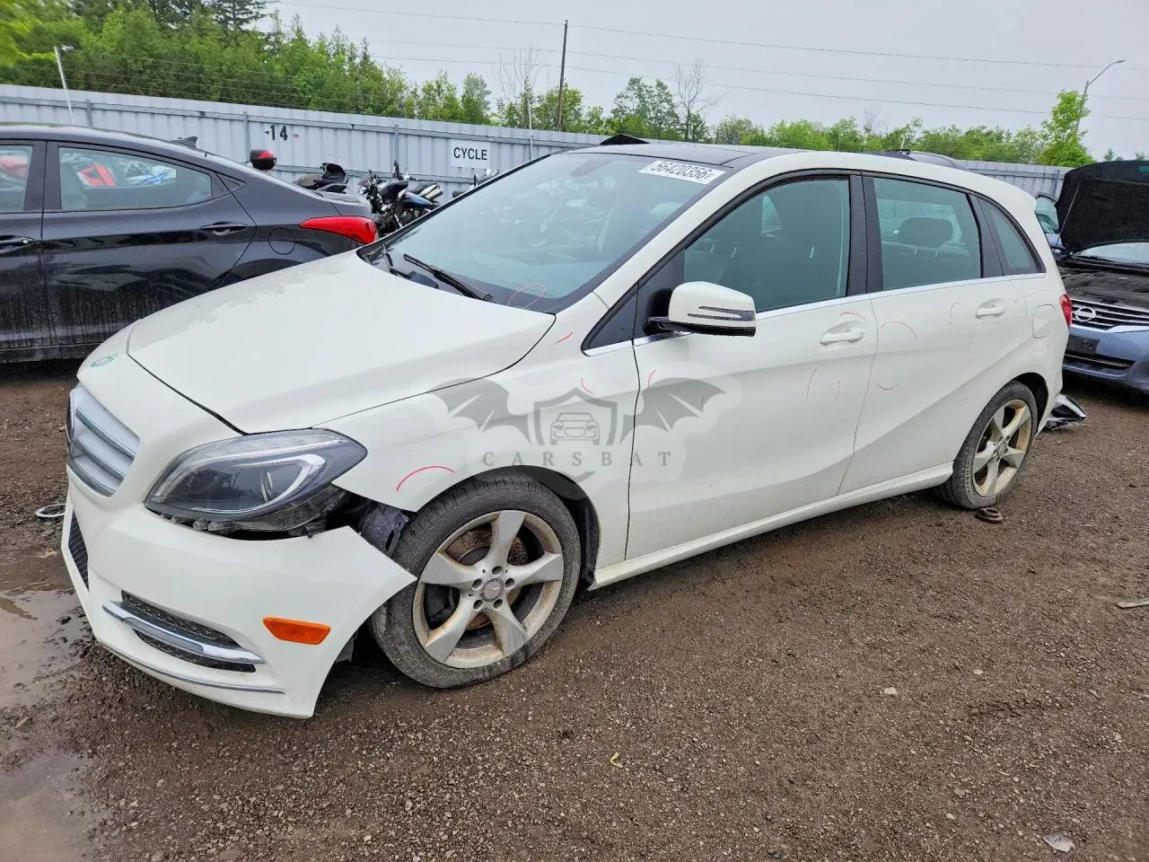 Mercedes-Benz B 2.0L 4 2014