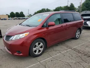 Toyota Sienna 3.5L 6 2011