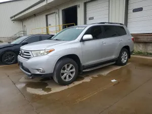 Toyota Highlander 3.5L 6 2013