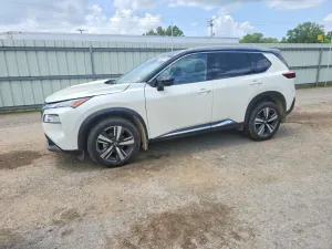 Nissan Rogue 2.5L 4 2021