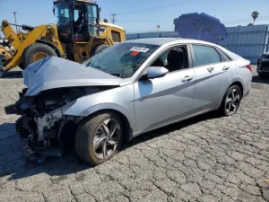 Hyundai Elantra 2.0L 4 2023