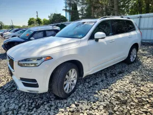 Volvo XC90 2.0L 4 2016